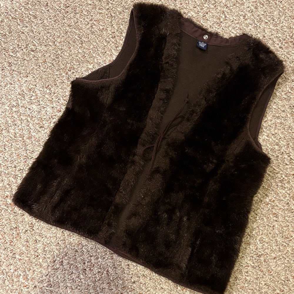 Gap vest